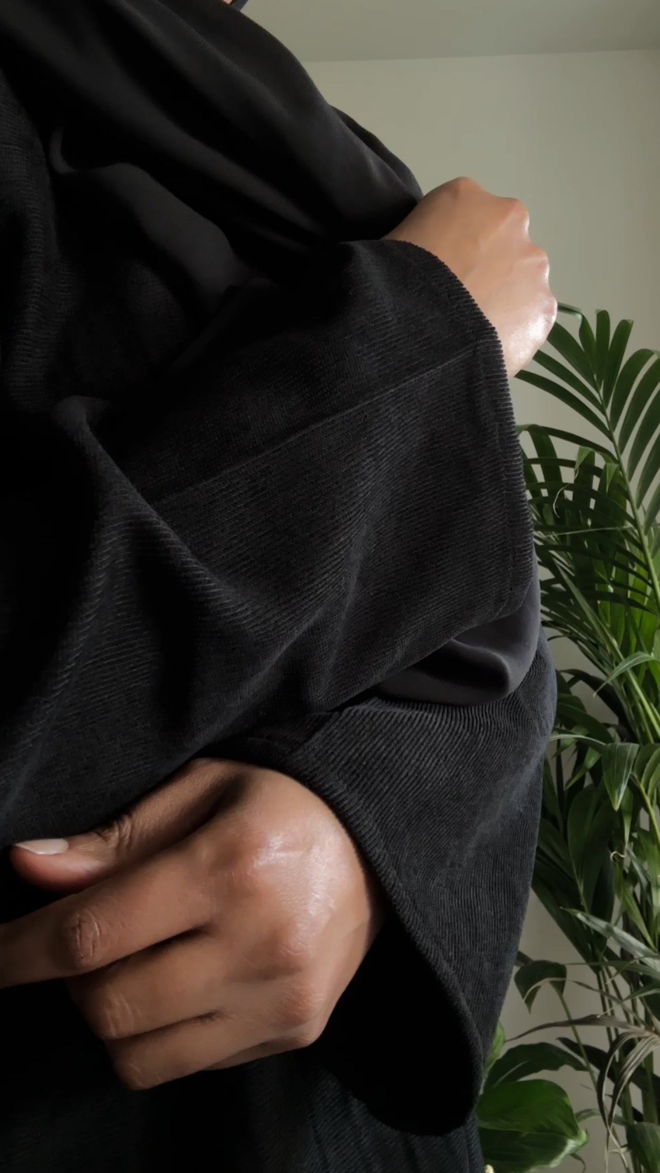 Sodah Corduroy Closed abaya