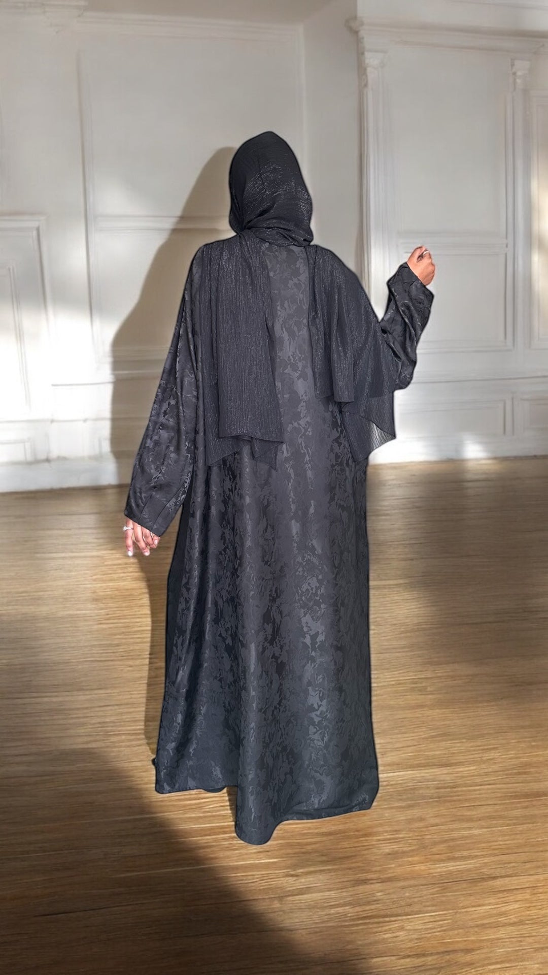 Regal Flow Abaya