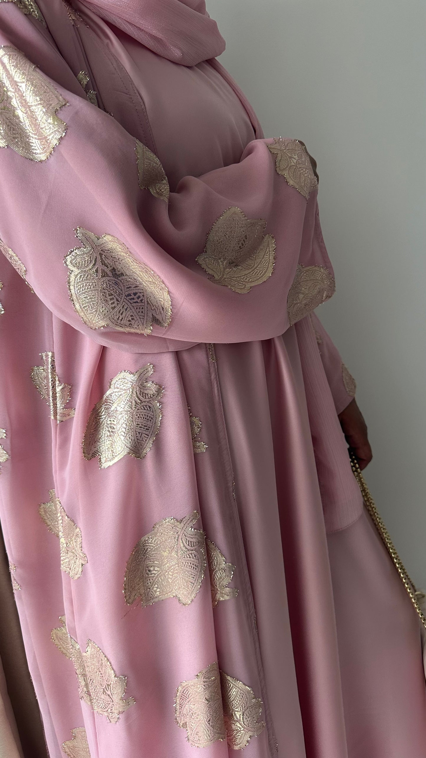 Blushing Blossom Abaya (clearance)