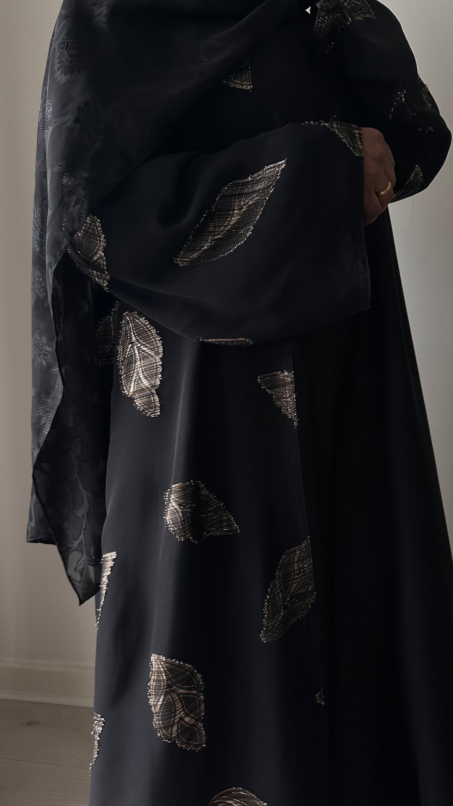 Regal Leaf Abaya (clearance)