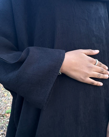 Luna Black Abaya