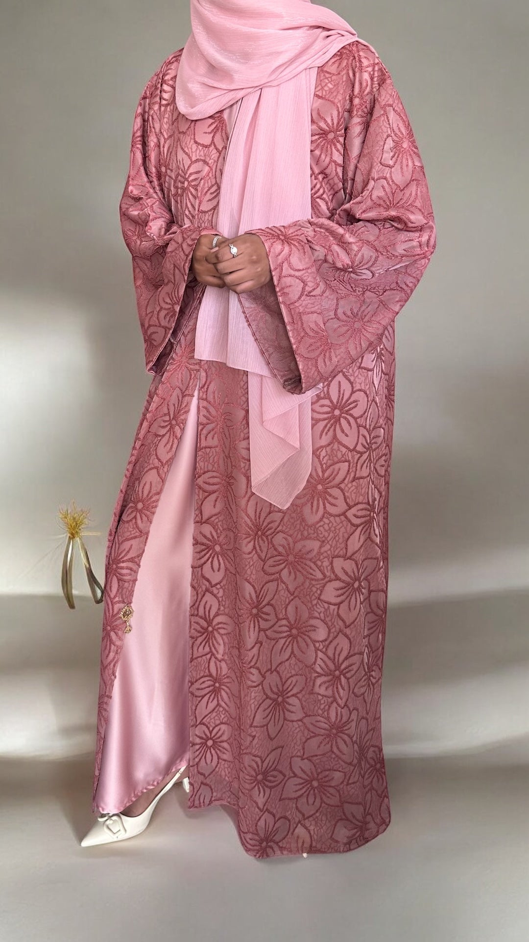 Blush Bloom Velvet Abaya Set