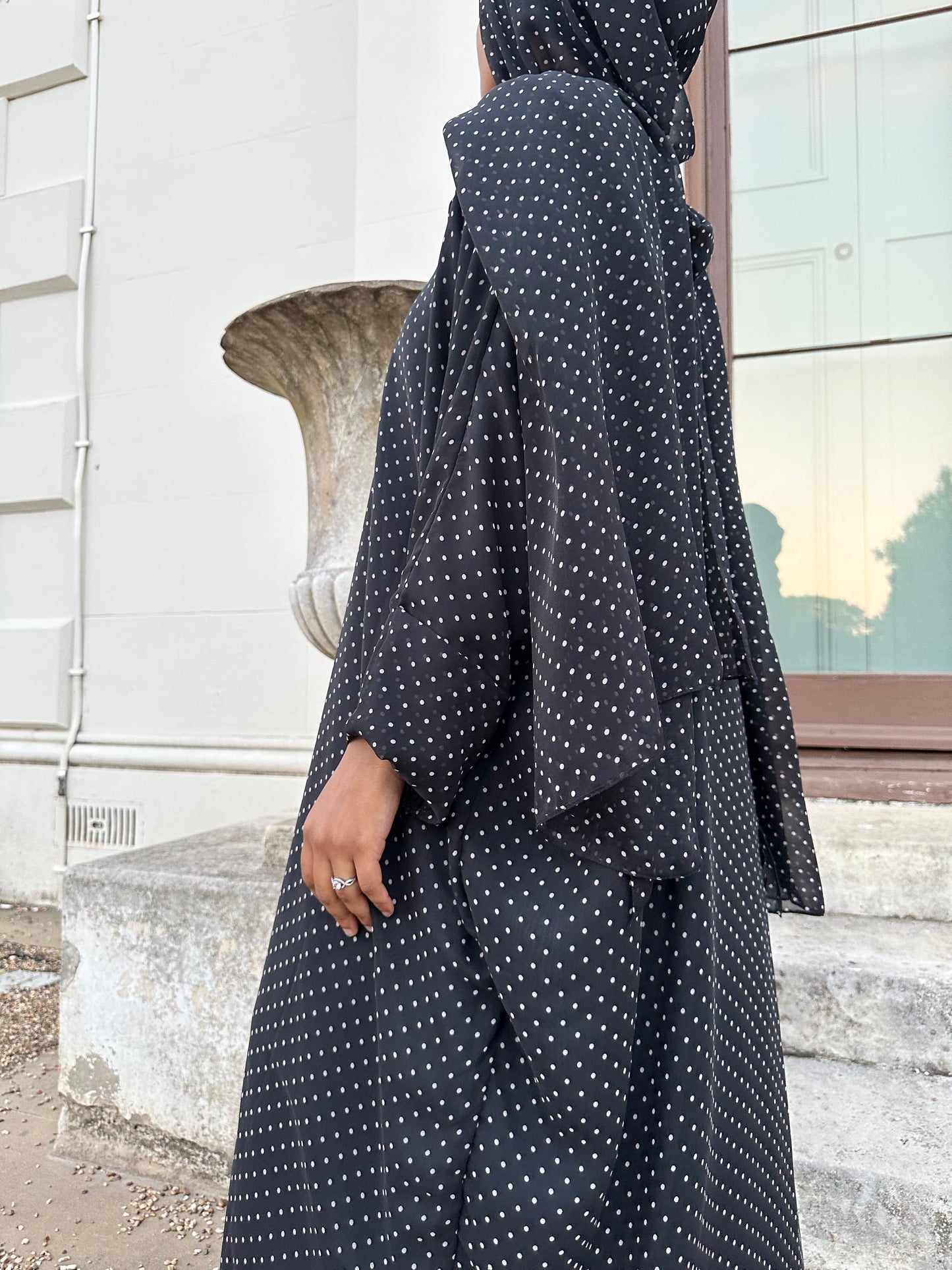 Lune Noire Abaya Set