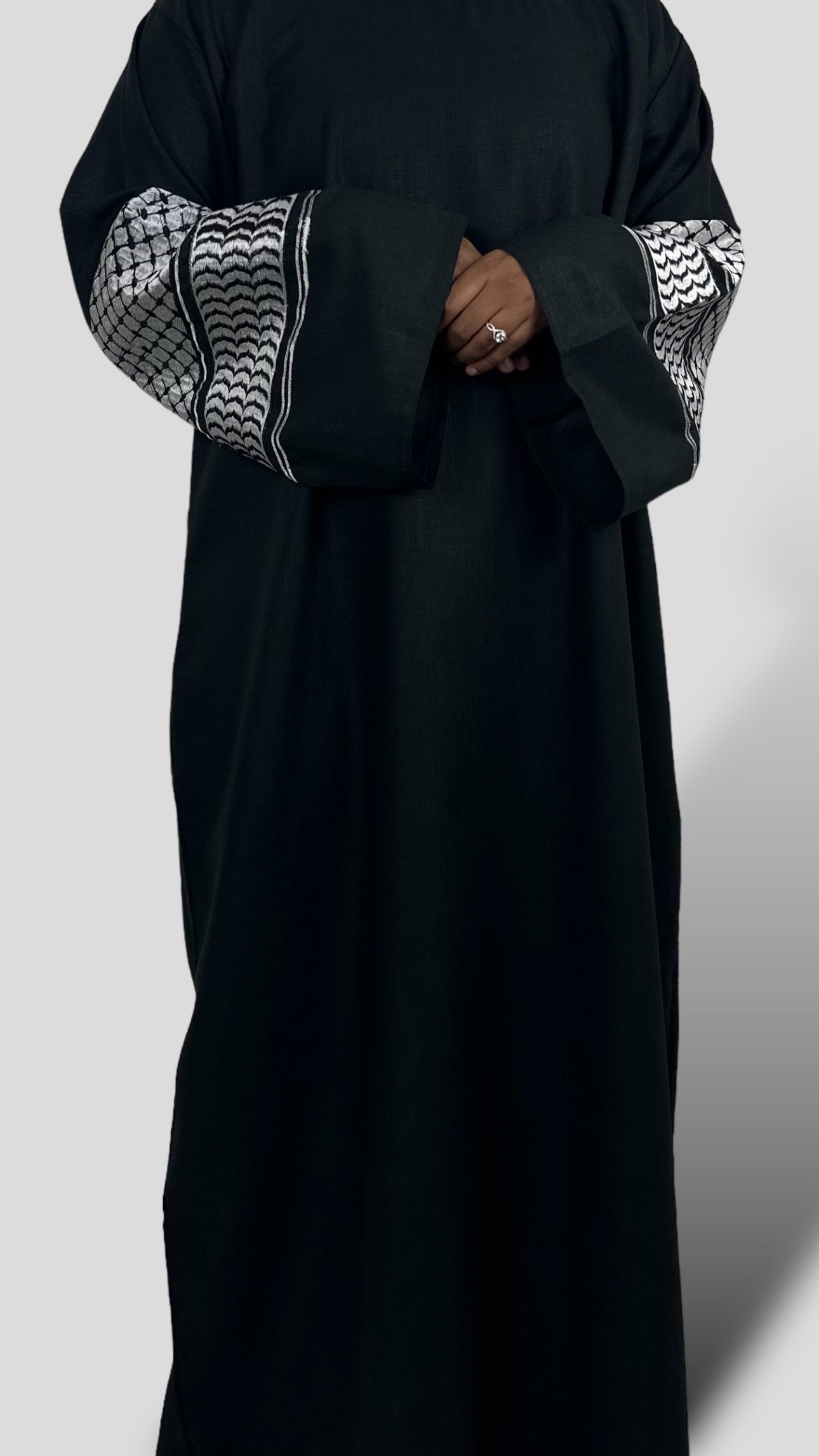 Keffiyeh closed abaya