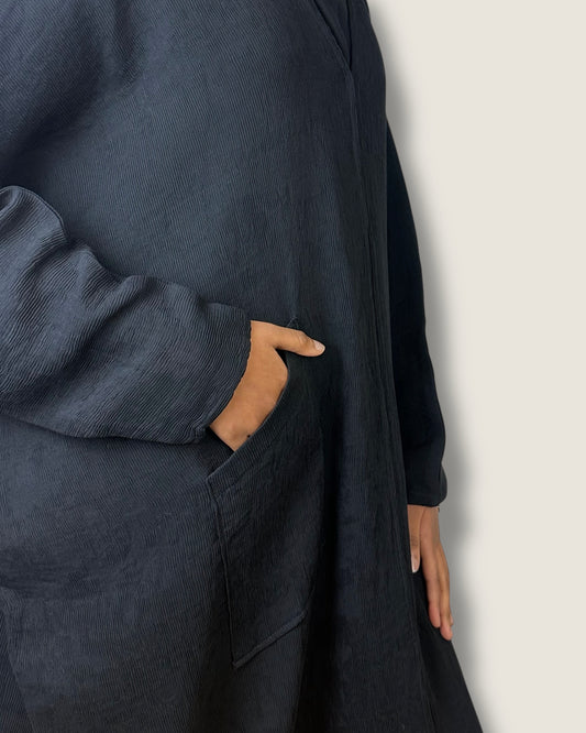 Oversized Elegance with Front Pockets Abaya