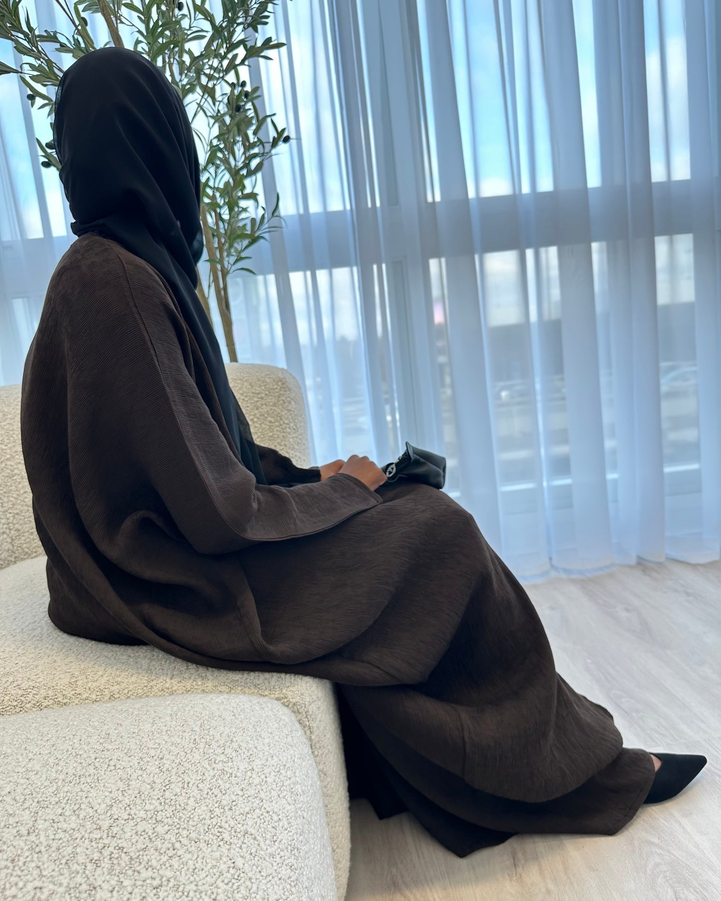 Lumière Charcoal Brown Abaya