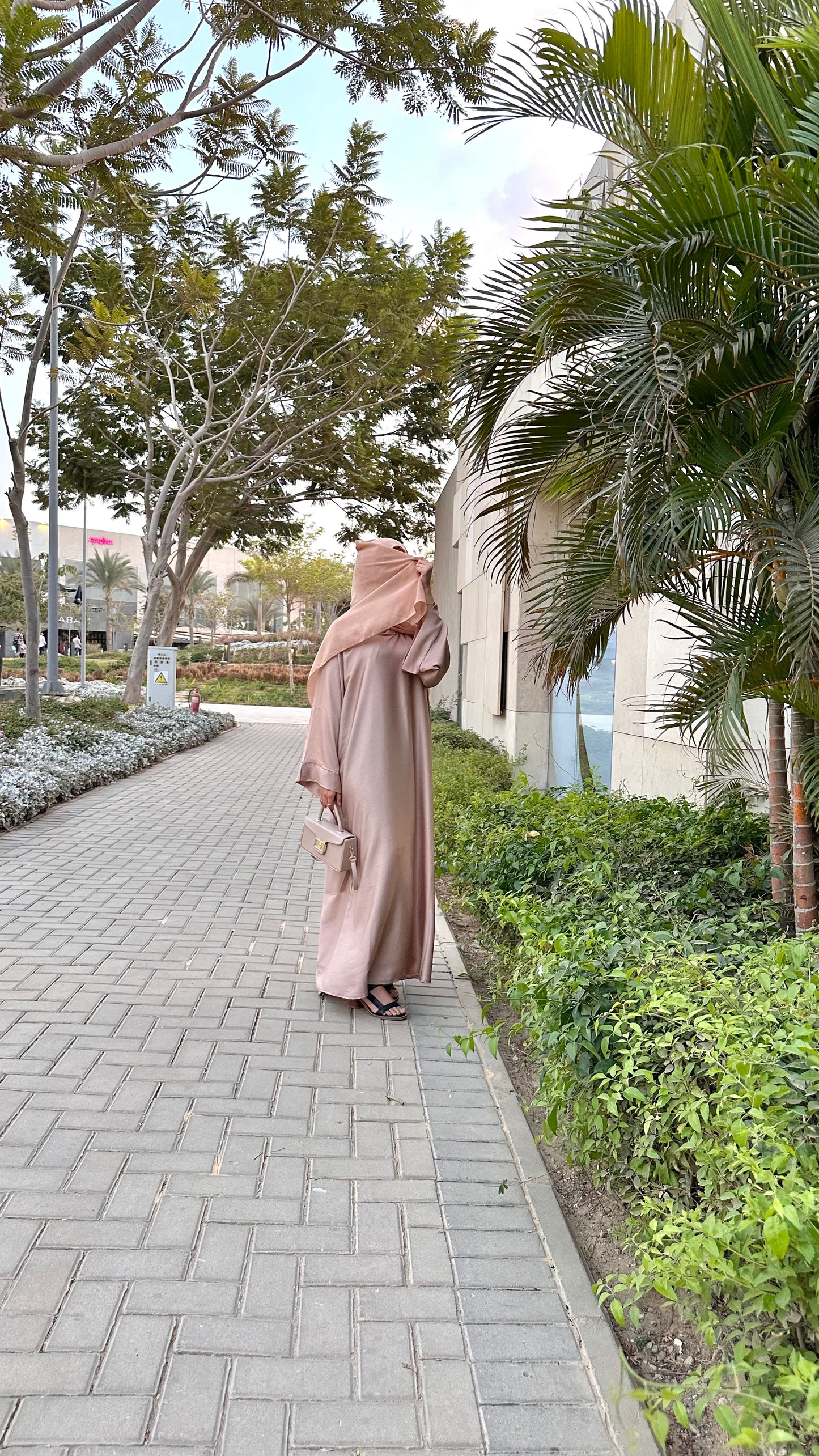 Golden closed abaya