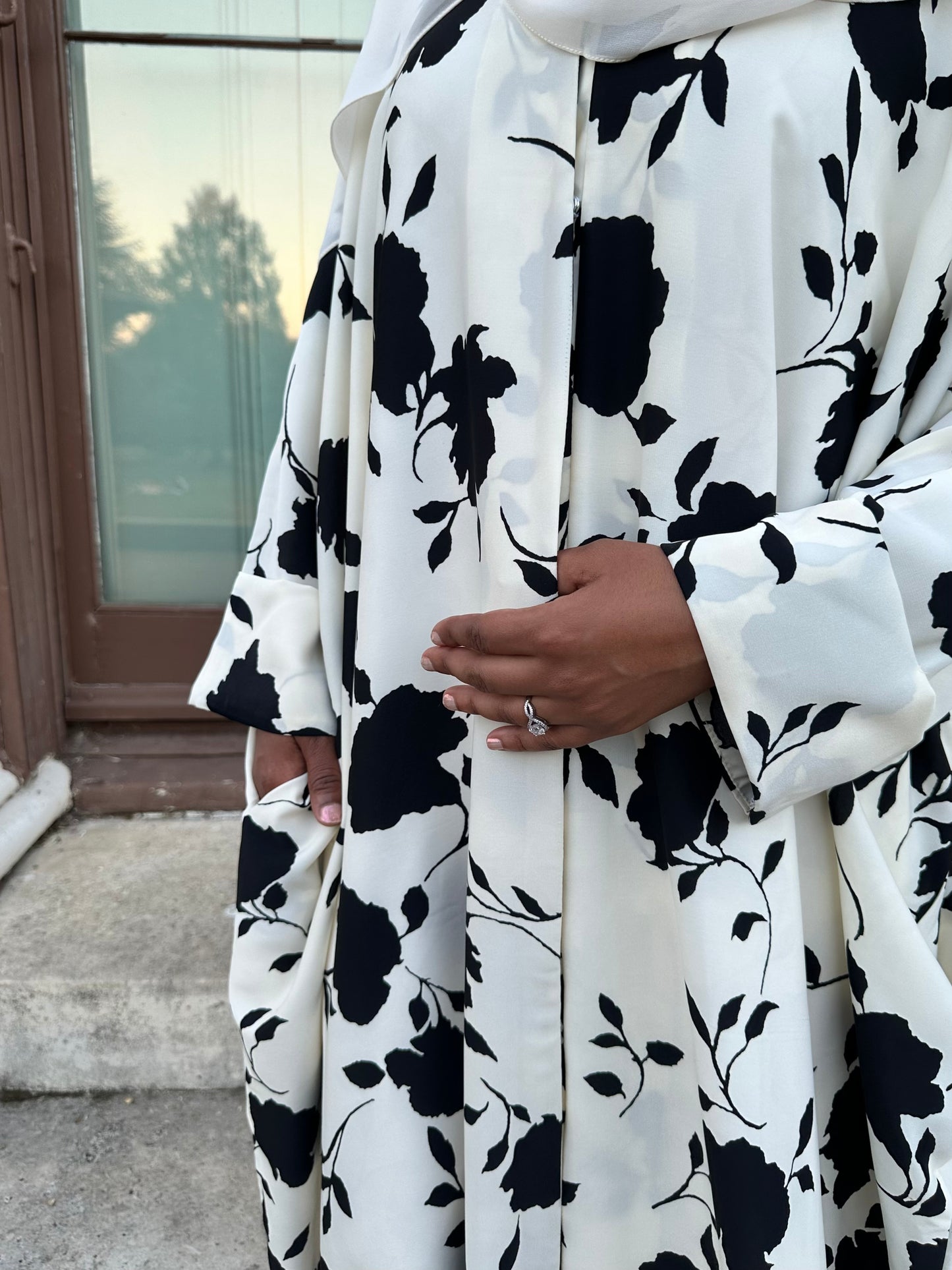 Fleur Ivoire Oversized Abaya Set