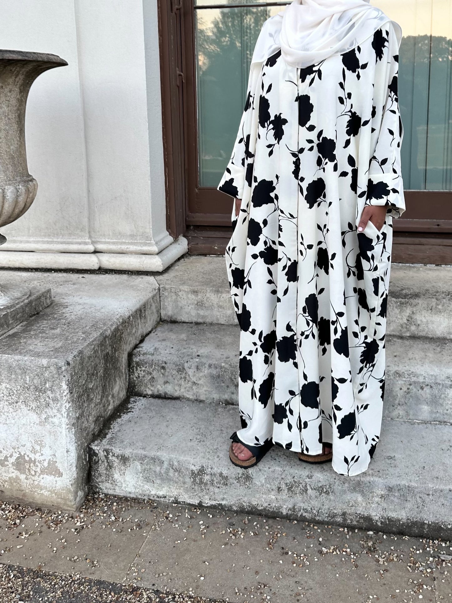 Fleur Ivoire Oversized Abaya Set