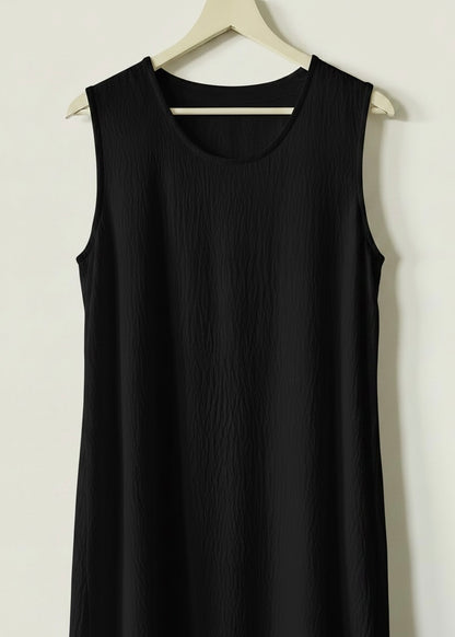 Black sleeveless crinkled dress