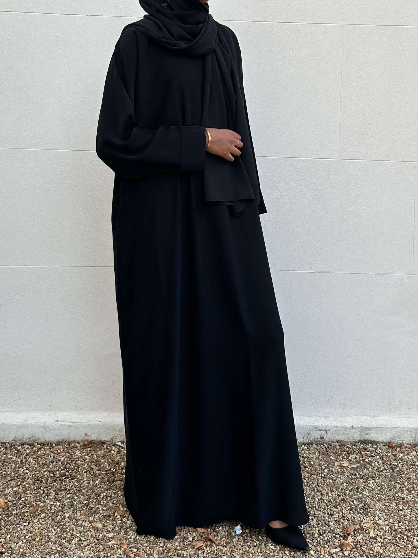 Black Elegance Closed Abaya Set