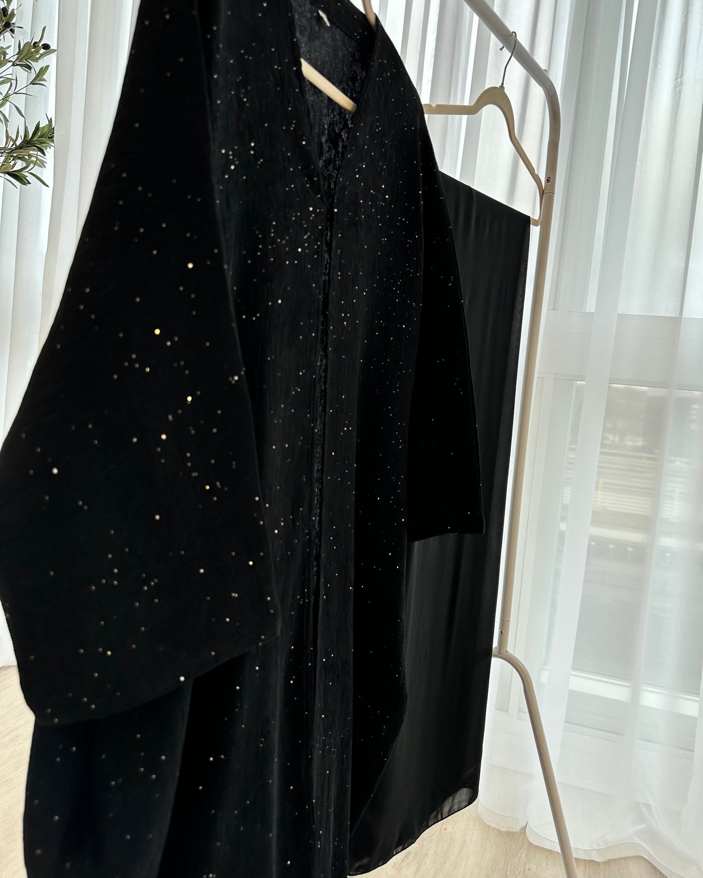 Layali Abaya (coco plated)