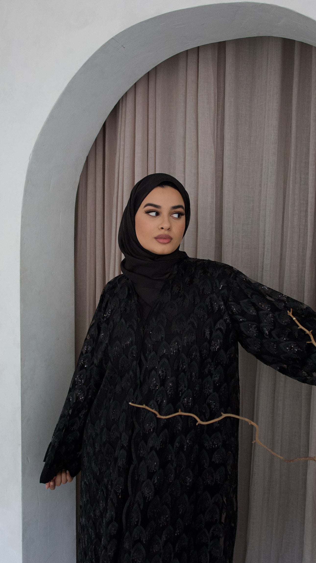 Regal Embellish Abaya Set