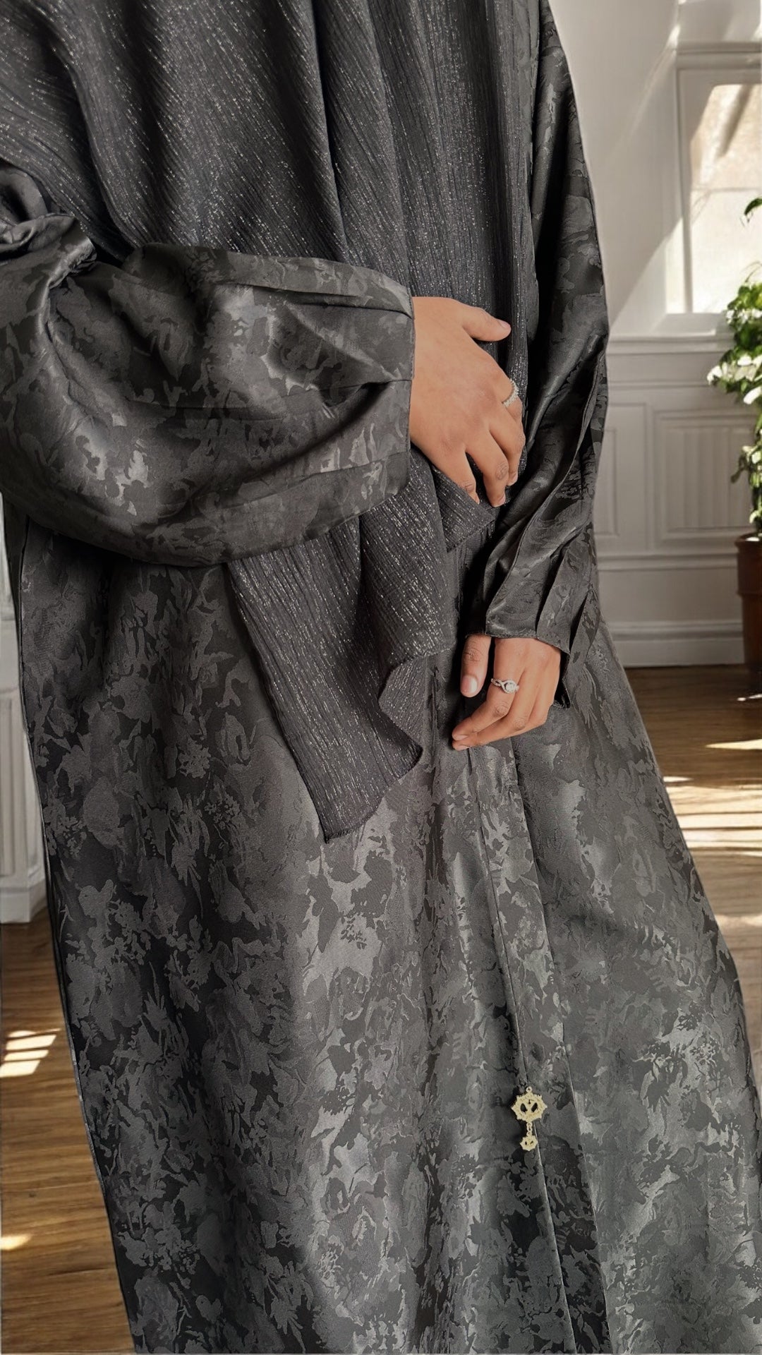 Regal Flow Abaya