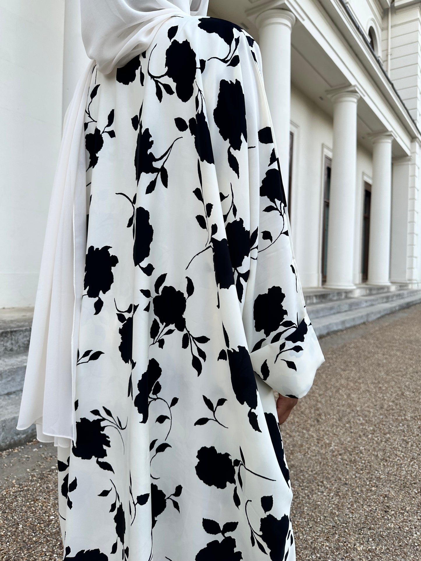 Fleur Ivoire Oversized Abaya Set