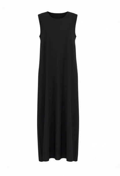 Black sleeveless dress