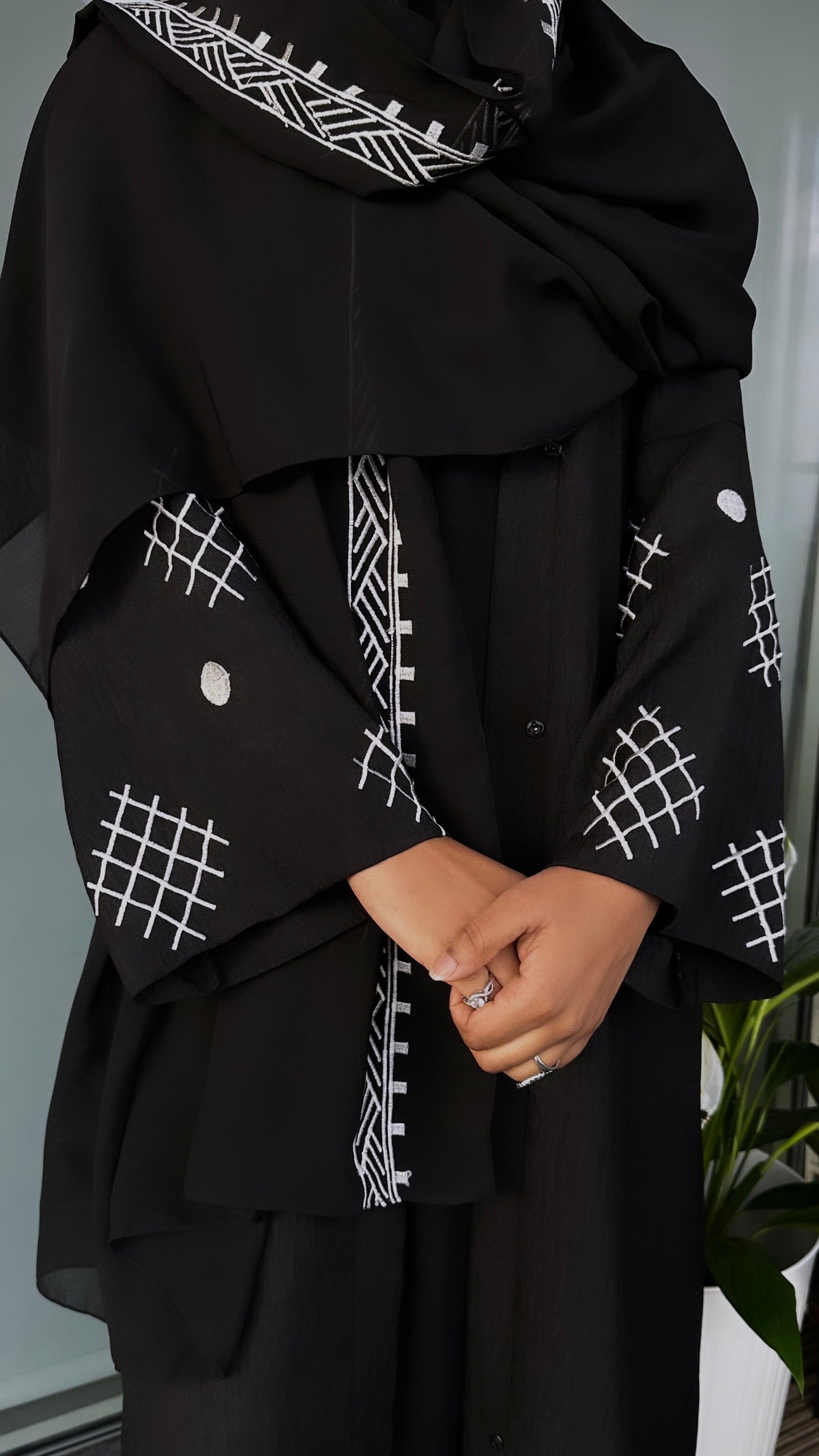 Malika open abaya