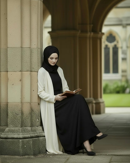 Black sleeveless dress