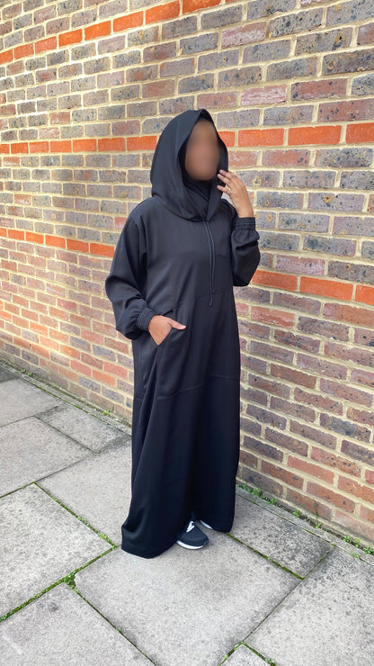 YaSalam’s Hooded Abaya