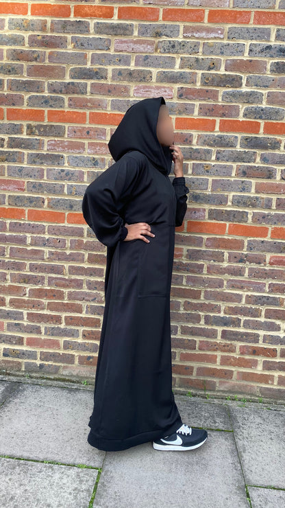 YaSalam’s Hooded Abaya